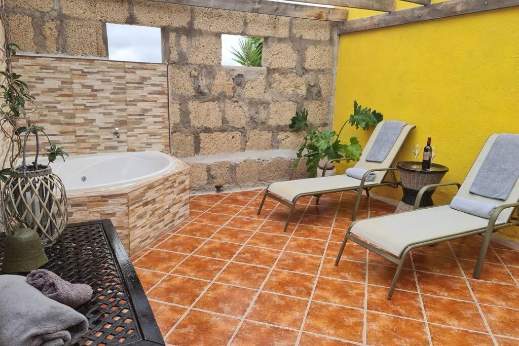 Lovely Two Bedroom Apartment With Amazing View Tejina de Isora エクステリア 写真